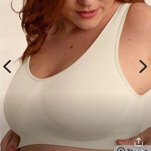 Small Shapermint Cream everyday throw on Bra